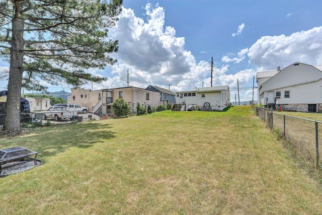 218 Maple ST, Salem, VA 24153