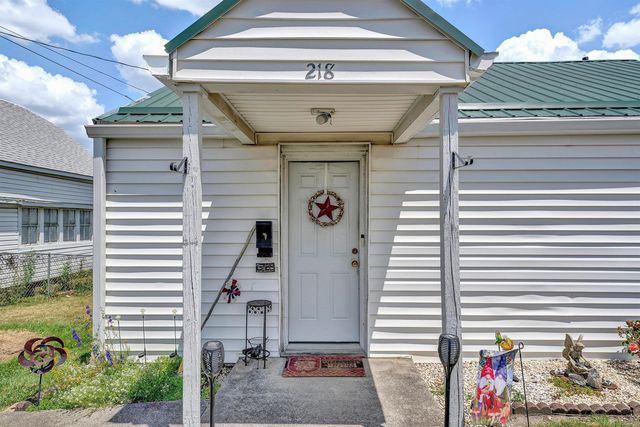 218 Maple ST, Salem, VA 24153