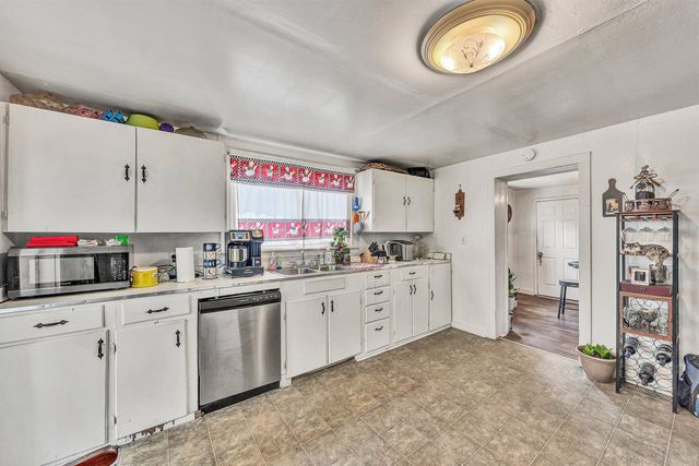 218 Maple ST, Salem, VA 24153