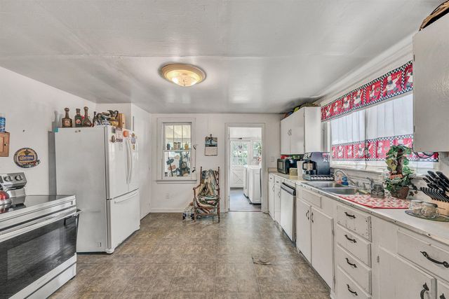 218 Maple ST, Salem, VA 24153