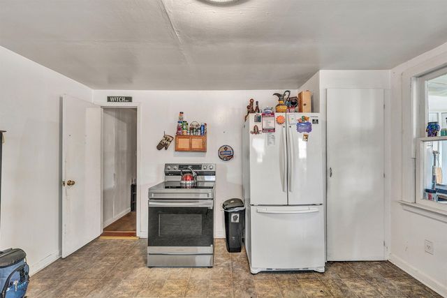 218 Maple ST, Salem, VA 24153