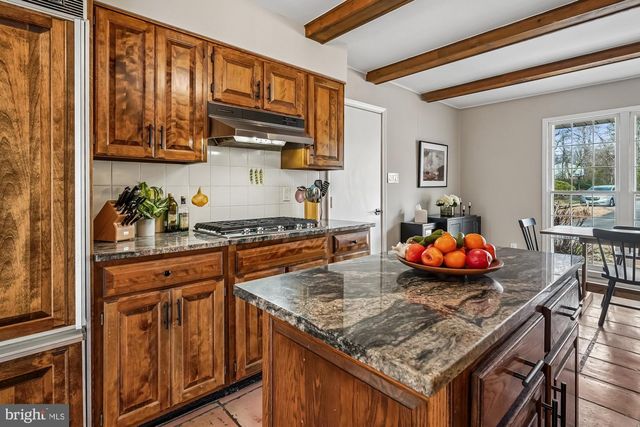 2502 WOODCUTTER CT, Reston, VA 20191