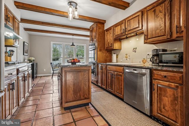 2502 WOODCUTTER CT, Reston, VA 20191