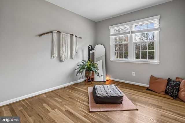 2502 WOODCUTTER CT, Reston, VA 20191