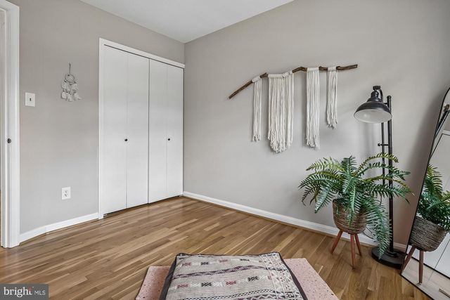 2502 WOODCUTTER CT, Reston, VA 20191