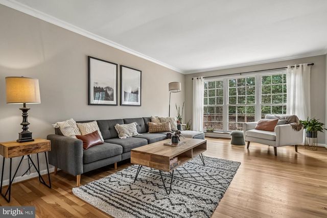 2502 WOODCUTTER CT, Reston, VA 20191