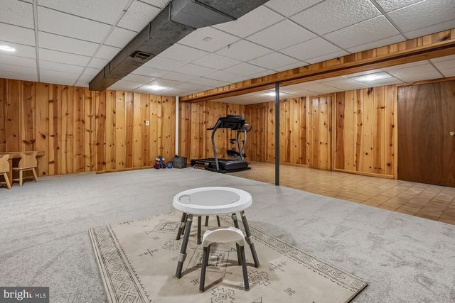 2502 WOODCUTTER CT, Reston, VA 20191