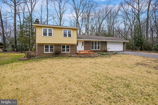 2502 WOODCUTTER CT, Reston, VA 20191