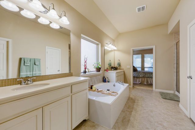 10096 Drawbridge Drive, Frisco, TX 75035