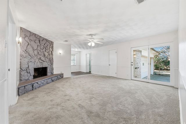 2927 Eric Lane, Farmers Branch, TX 75234