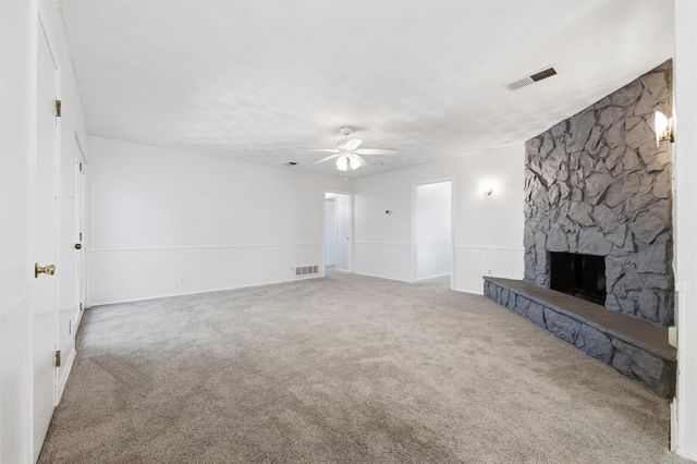 2927 Eric Lane, Farmers Branch, TX 75234