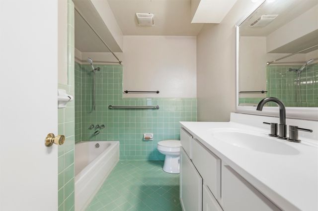 2927 Eric Lane, Farmers Branch, TX 75234