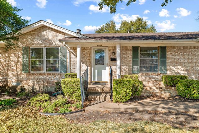 2927 Eric Lane, Farmers Branch, TX 75234
