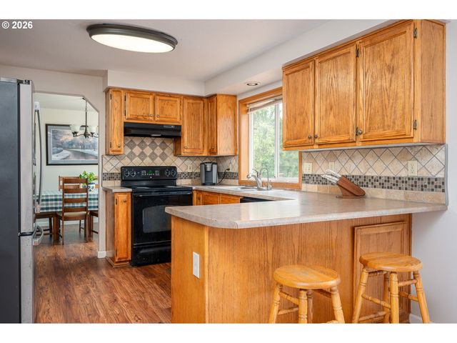 11240 Se CRANBERRY Loop, Clackamas, OR 97015