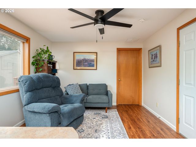 11240 Se CRANBERRY Loop, Clackamas, OR 97015
