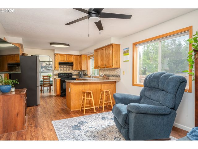 11240 Se CRANBERRY Loop, Clackamas, OR 97015