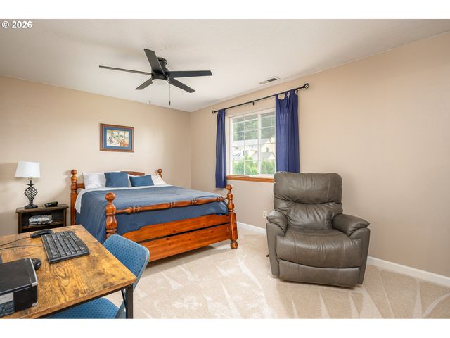 11240 Se CRANBERRY Loop, Clackamas, OR 97015
