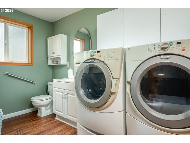 11240 Se CRANBERRY Loop, Clackamas, OR 97015