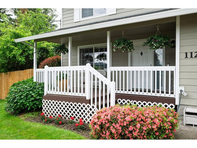 11240 Se CRANBERRY Loop, Clackamas, OR 97015