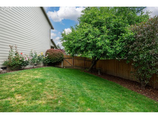 11240 Se CRANBERRY Loop, Clackamas, OR 97015