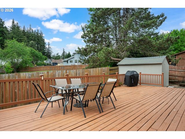 11240 Se CRANBERRY Loop, Clackamas, OR 97015