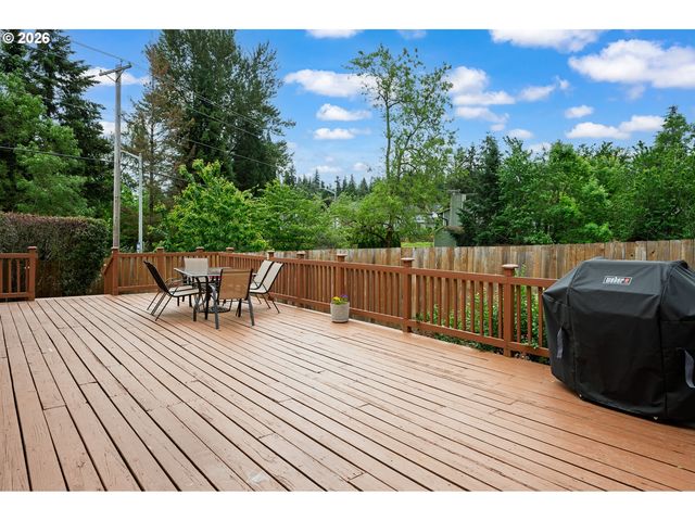 11240 Se CRANBERRY Loop, Clackamas, OR 97015