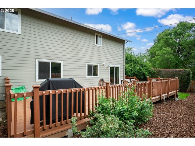 11240 Se CRANBERRY Loop, Clackamas, OR 97015