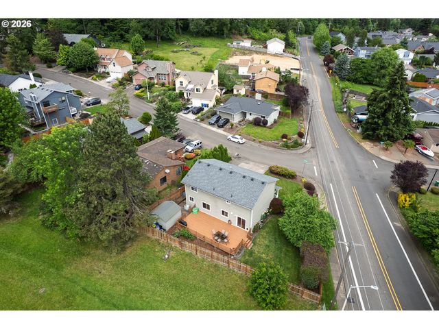 11240 Se CRANBERRY Loop, Clackamas, OR 97015