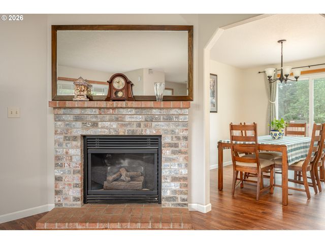 11240 Se CRANBERRY Loop, Clackamas, OR 97015