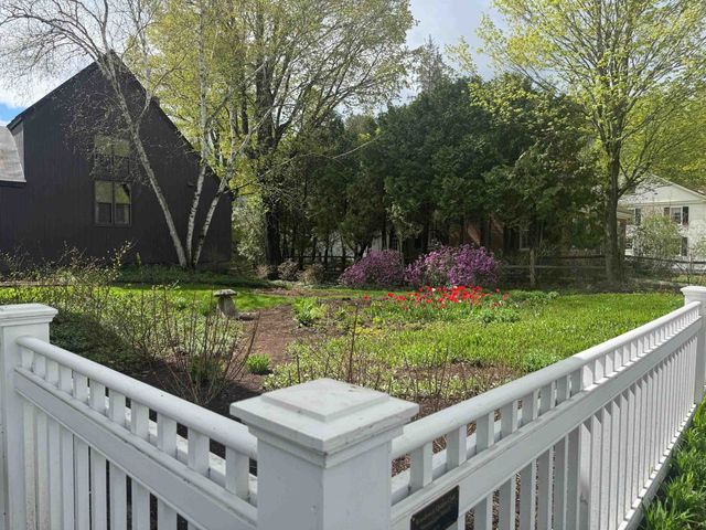 18 The Green, Woodstock, VT 05091