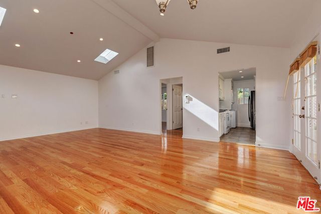 4333 Westlawn Avenue, Los Angeles, CA 90066