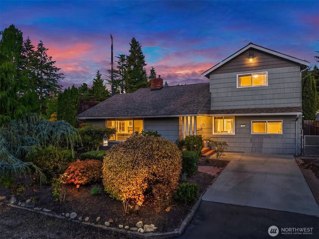 11902 21st Avenue SW, Burien, WA 98146