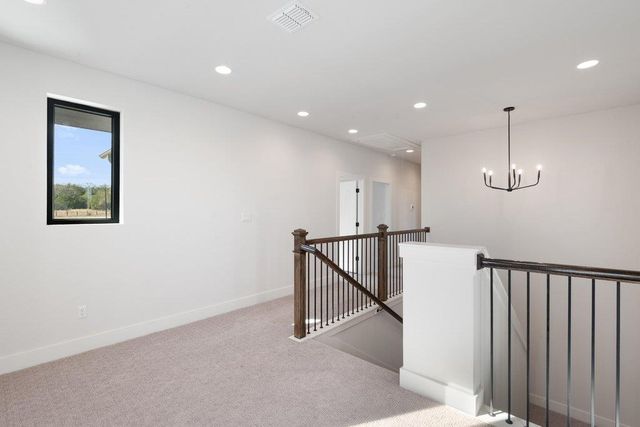 711 N Paleface Ranch RD 7, Spicewood, TX 78669