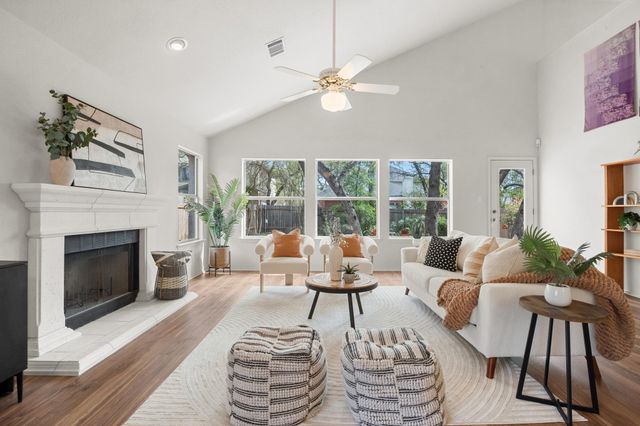 2804 Hannah Kay LN, Cedar Park, TX 78613