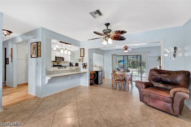 360 16th AVE NW, Naples, FL 34120
