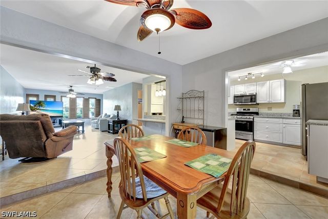 360 16th AVE NW, Naples, FL 34120