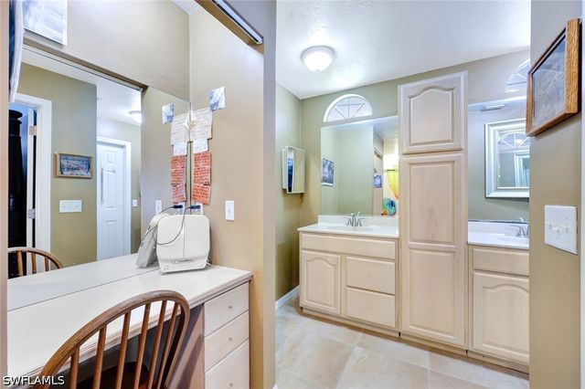 360 16th AVE NW, Naples, FL 34120