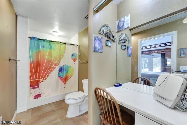 360 16th AVE NW, Naples, FL 34120