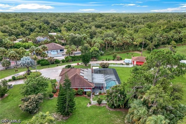 360 16th AVE NW, Naples, FL 34120