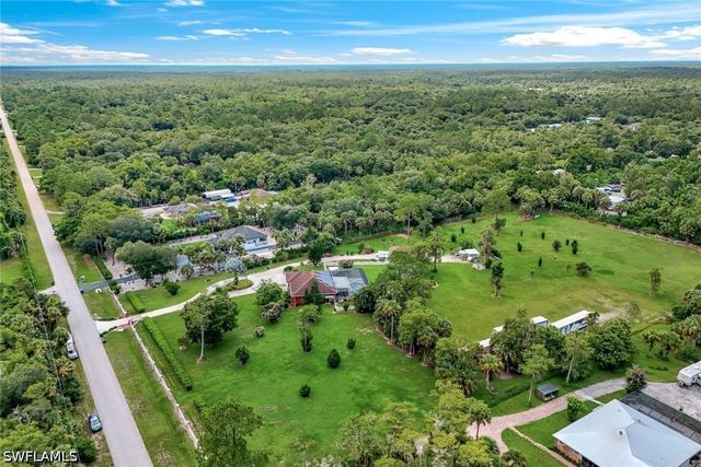 360 16th AVE NW, Naples, FL 34120