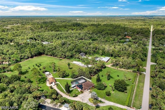 360 16th AVE NW, Naples, FL 34120