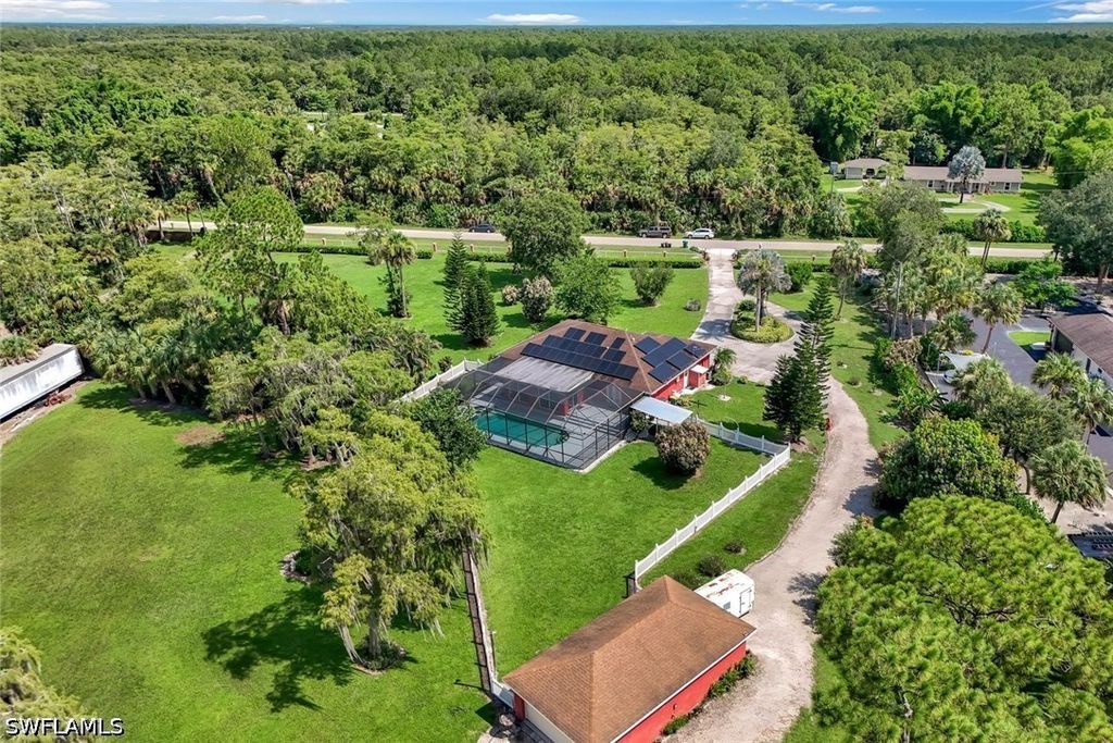 360 16th AVE NW, Naples, FL 34120