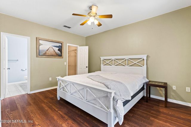 7800 POINT MEADOWS Drive 621, Jacksonville, FL 32256