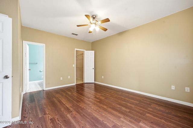 7800 POINT MEADOWS Drive 621, Jacksonville, FL 32256