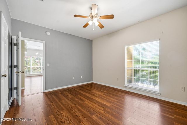 7800 POINT MEADOWS Drive 621, Jacksonville, FL 32256
