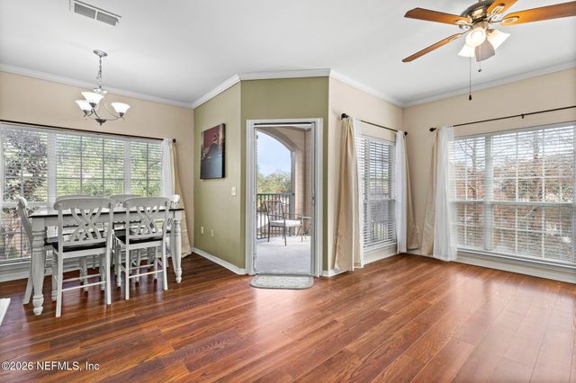 7800 POINT MEADOWS Drive 621, Jacksonville, FL 32256