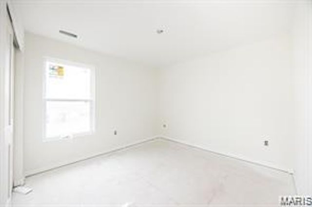 421 Chamberlain, Troy, IL 62294