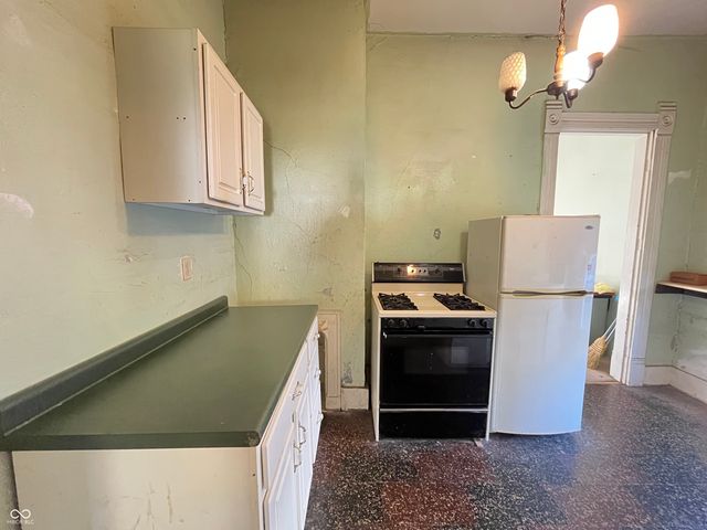 316 W 2nd Street, Anderson, IN 46016