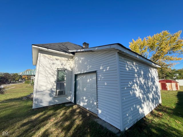 316 W 2nd Street, Anderson, IN 46016