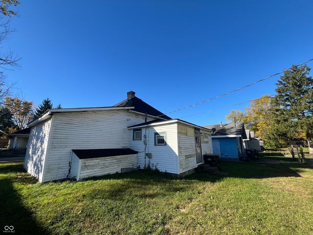 316 W 2nd Street, Anderson, IN 46016